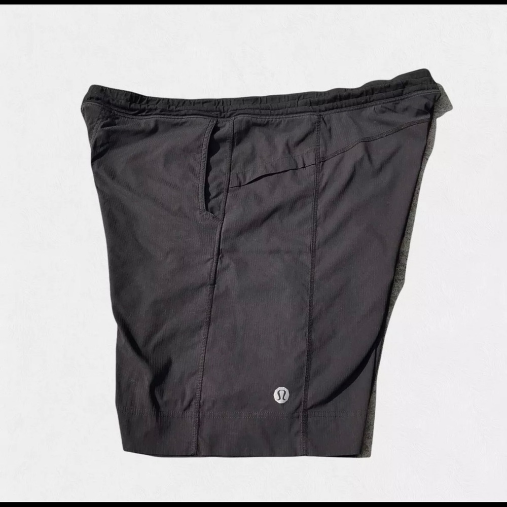 Lululemon XL 36-38 RunningTraining Shorts